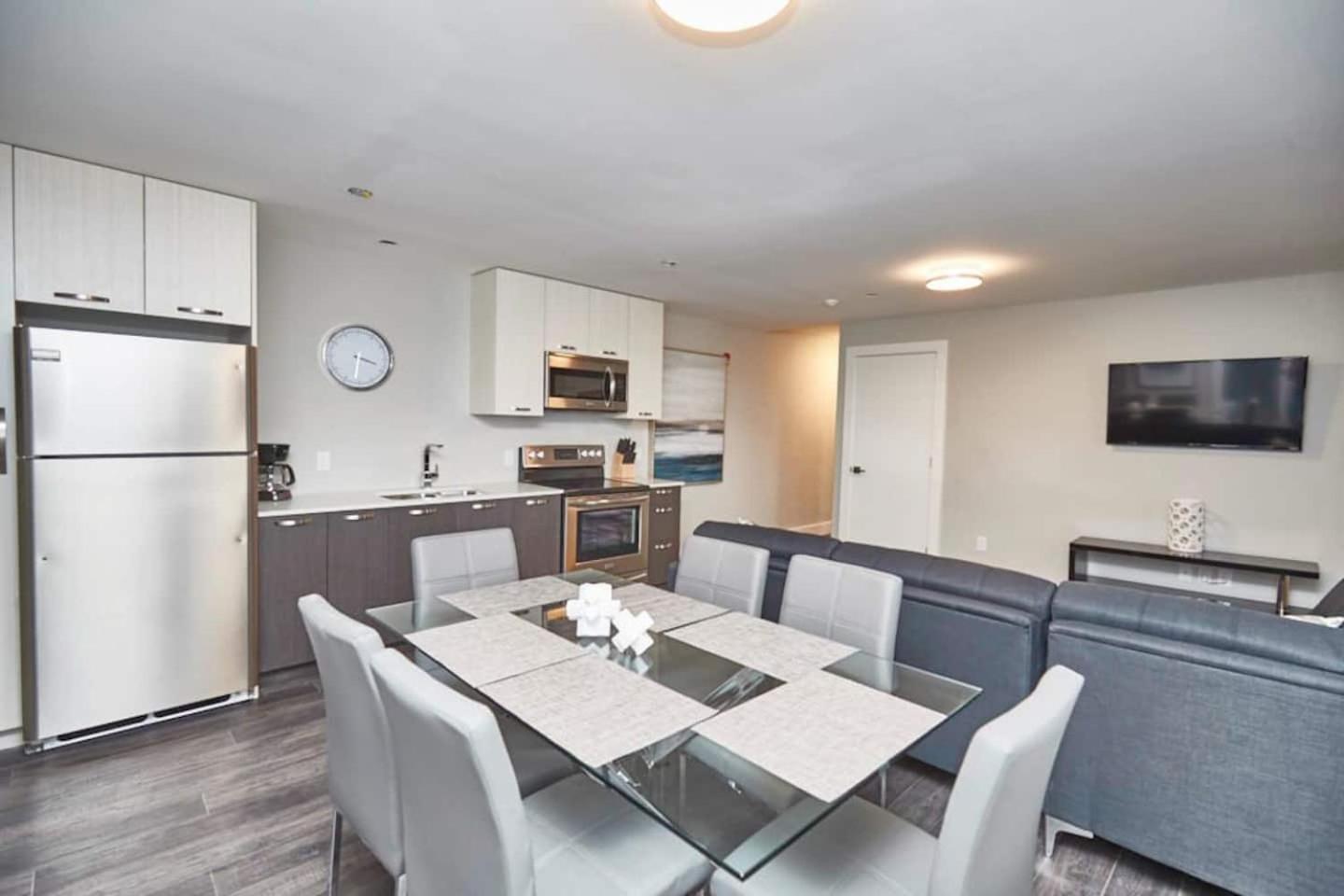 Clifton Hill Hideaway 2B -Two Bedroom Condo Niagarawatervallen Buitenkant foto